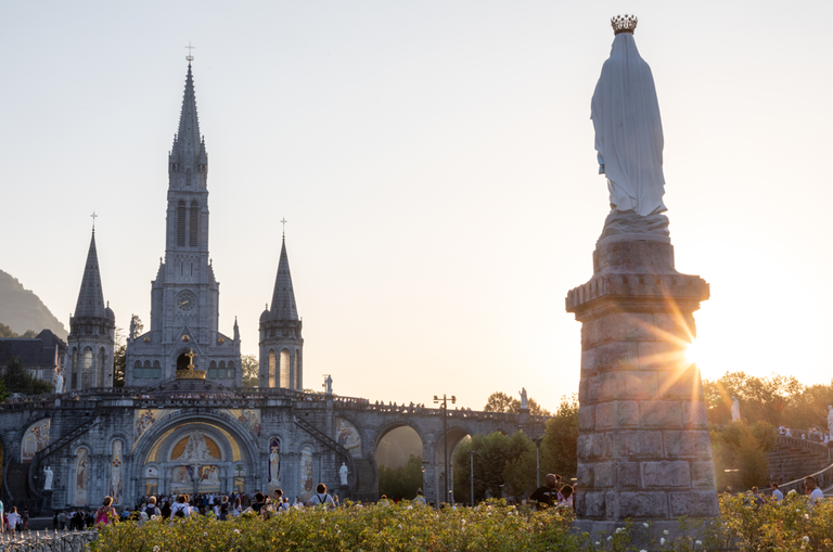 ensemble-a-lourdes-avec-marie-pelerins-d2019esperance-du-27-mai-au-1er-juin-2025